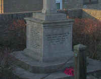 War memorial plinth2.jpg (63028 bytes)