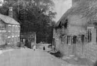 High Street-thatch.jpg (26617 bytes)