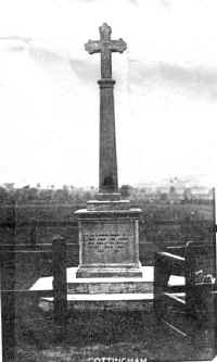 War mem-B&W.jpg (18557 bytes)